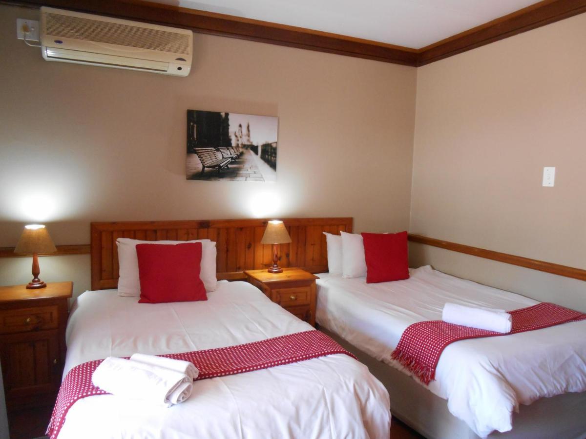 Oakwood Lodge Bloemfontein Ngoại thất bức ảnh